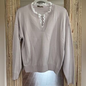 Lace-Trim V-Neck Sweater in Light Lavender